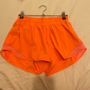 RARE LULULEMON HOTTY HOTS